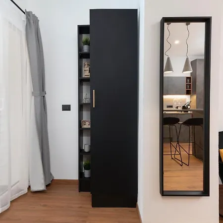 Deluxe And Korzo Pula