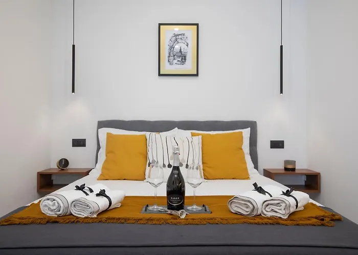 Deluxe And Korzo * Pula