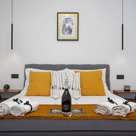 Deluxe Rooms&apartments Korzo * Pula