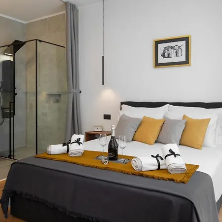 Deluxe Rooms&apartments Korzo *